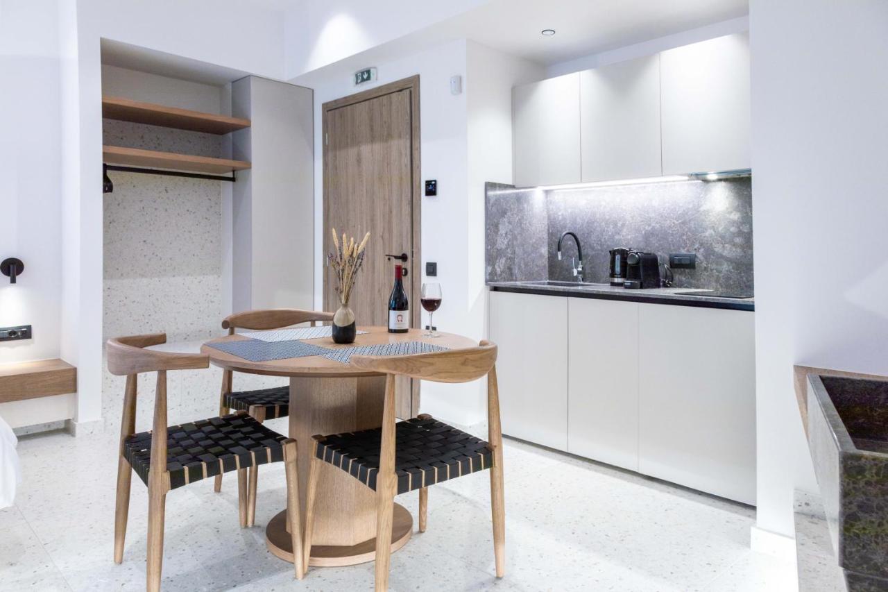 Elmaral Living Experience "Adults Only" Apartment อาเยีย เปลาเยีย ภายนอก รูปภาพ