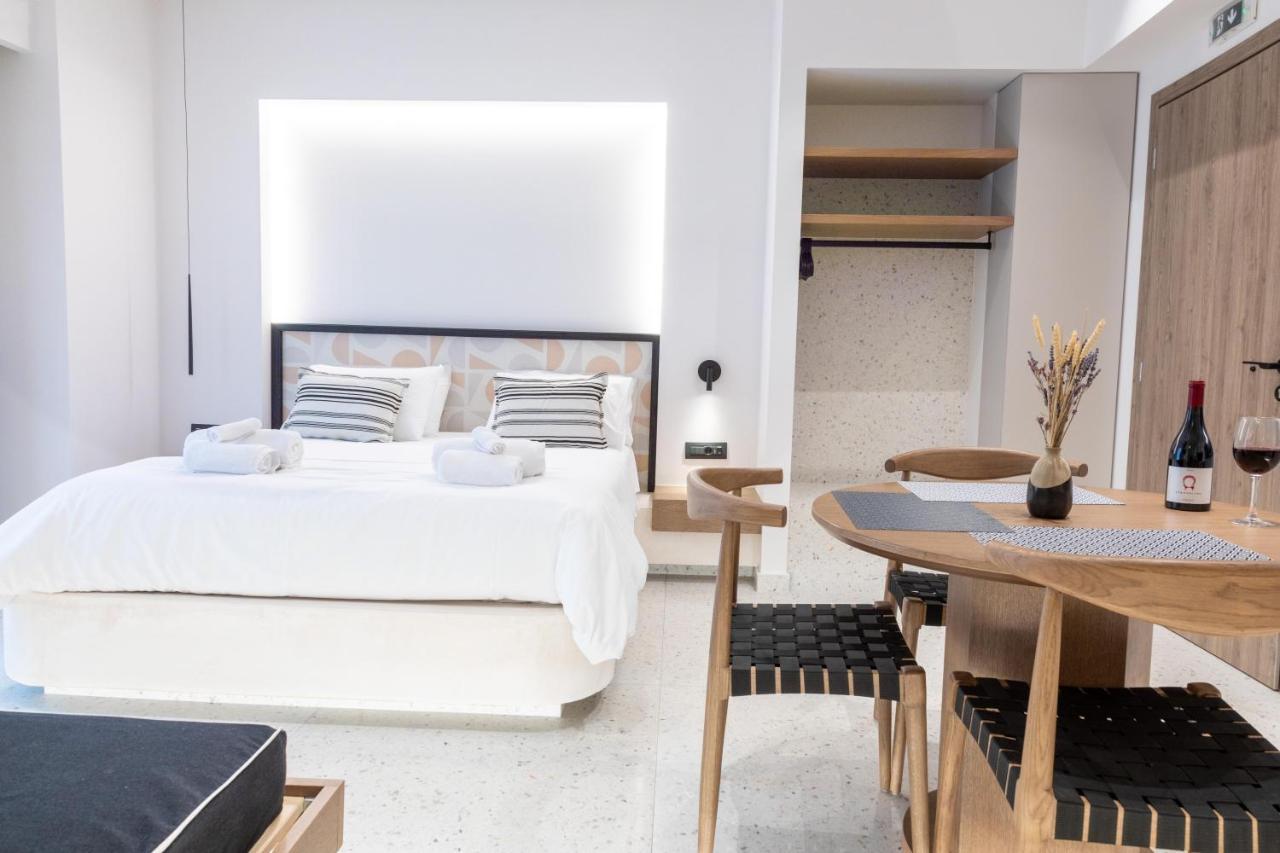 Elmaral Living Experience "Adults Only" Apartment อาเยีย เปลาเยีย ภายนอก รูปภาพ