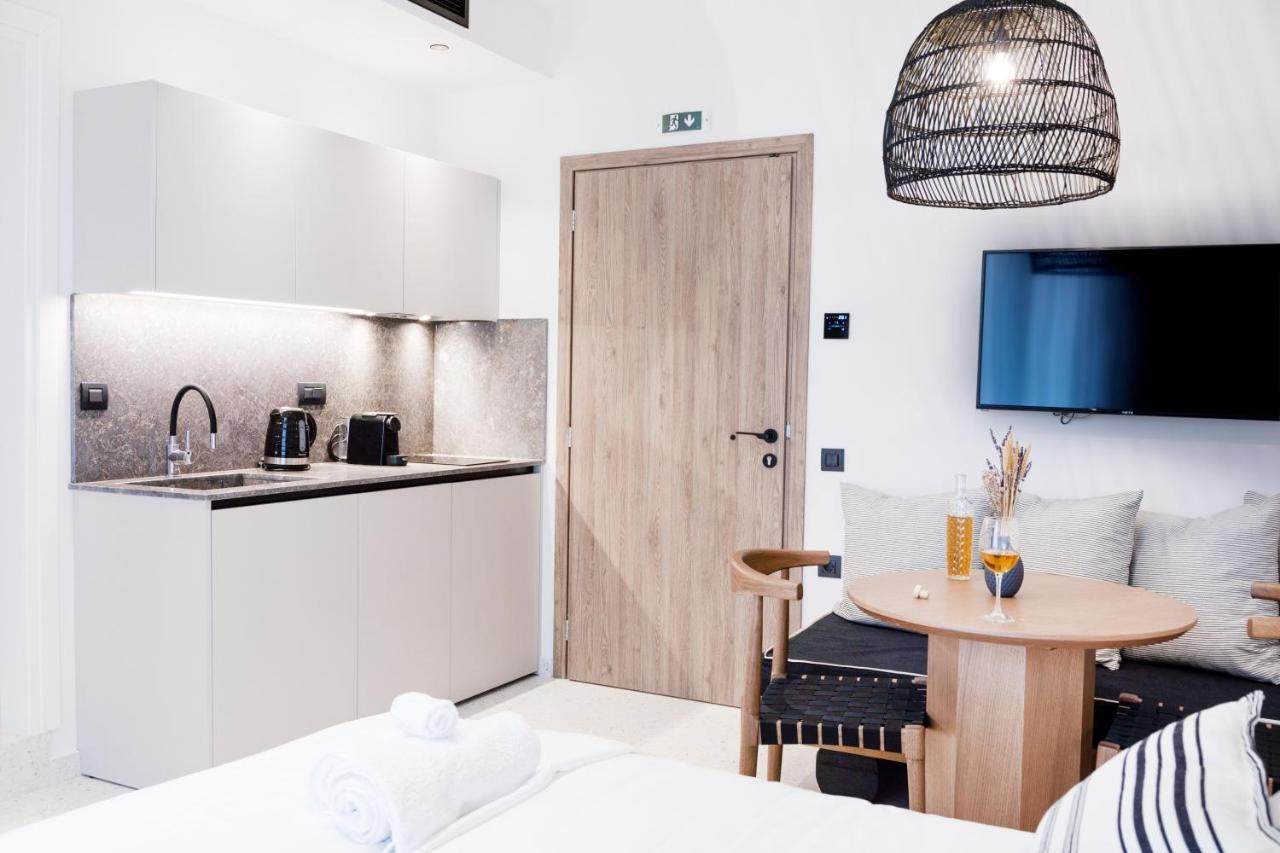 Elmaral Living Experience "Adults Only" Apartment อาเยีย เปลาเยีย ภายนอก รูปภาพ