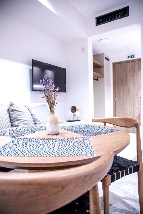 Elmaral Living Experience "Adults Only" Apartment อาเยีย เปลาเยีย ภายนอก รูปภาพ