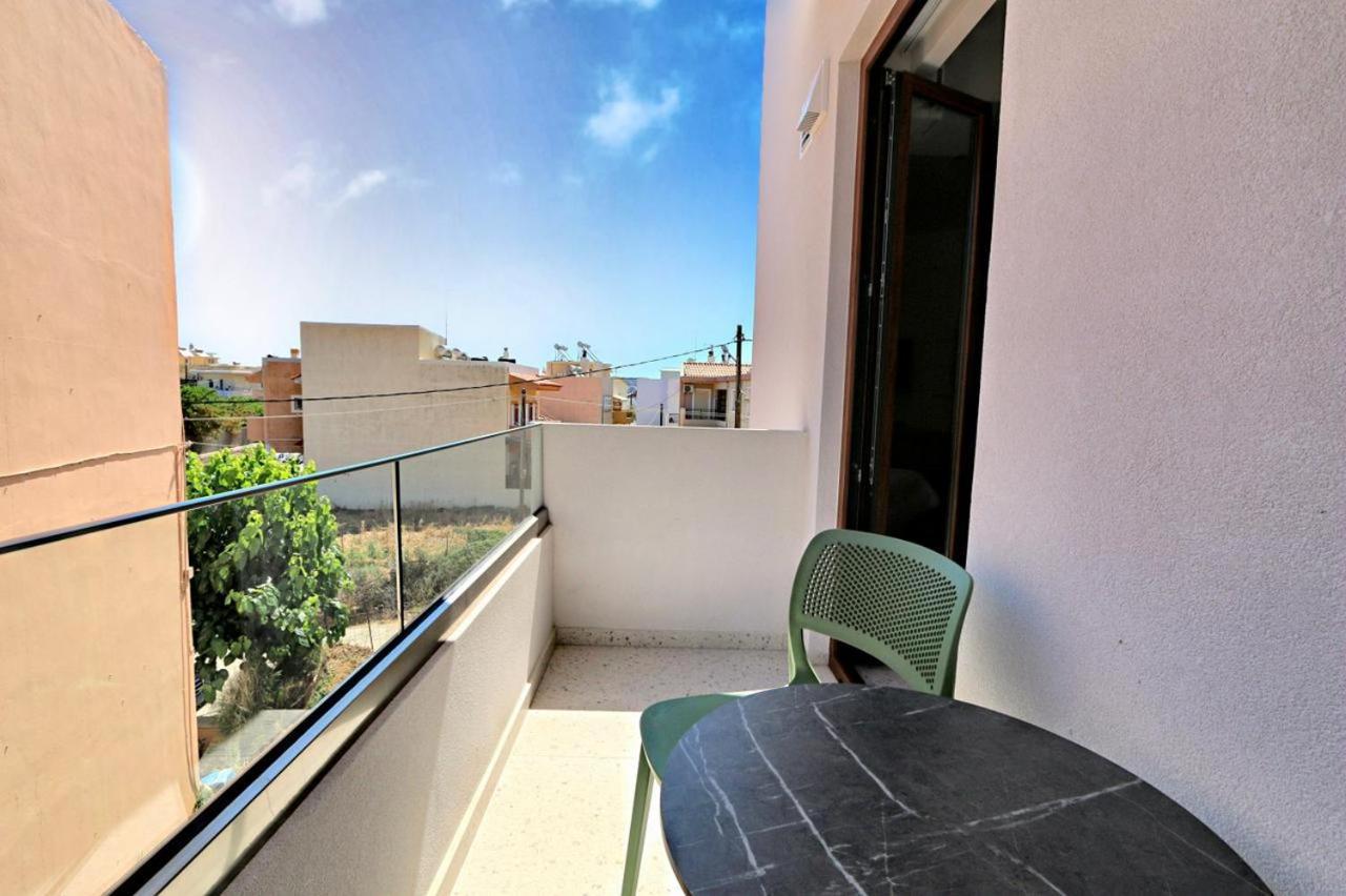 Elmaral Living Experience "Adults Only" Apartment อาเยีย เปลาเยีย ภายนอก รูปภาพ